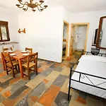 Magnificient Rural With Pool And Bbq