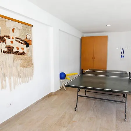 Magnificient Rural With Pool And Bbq لقنت